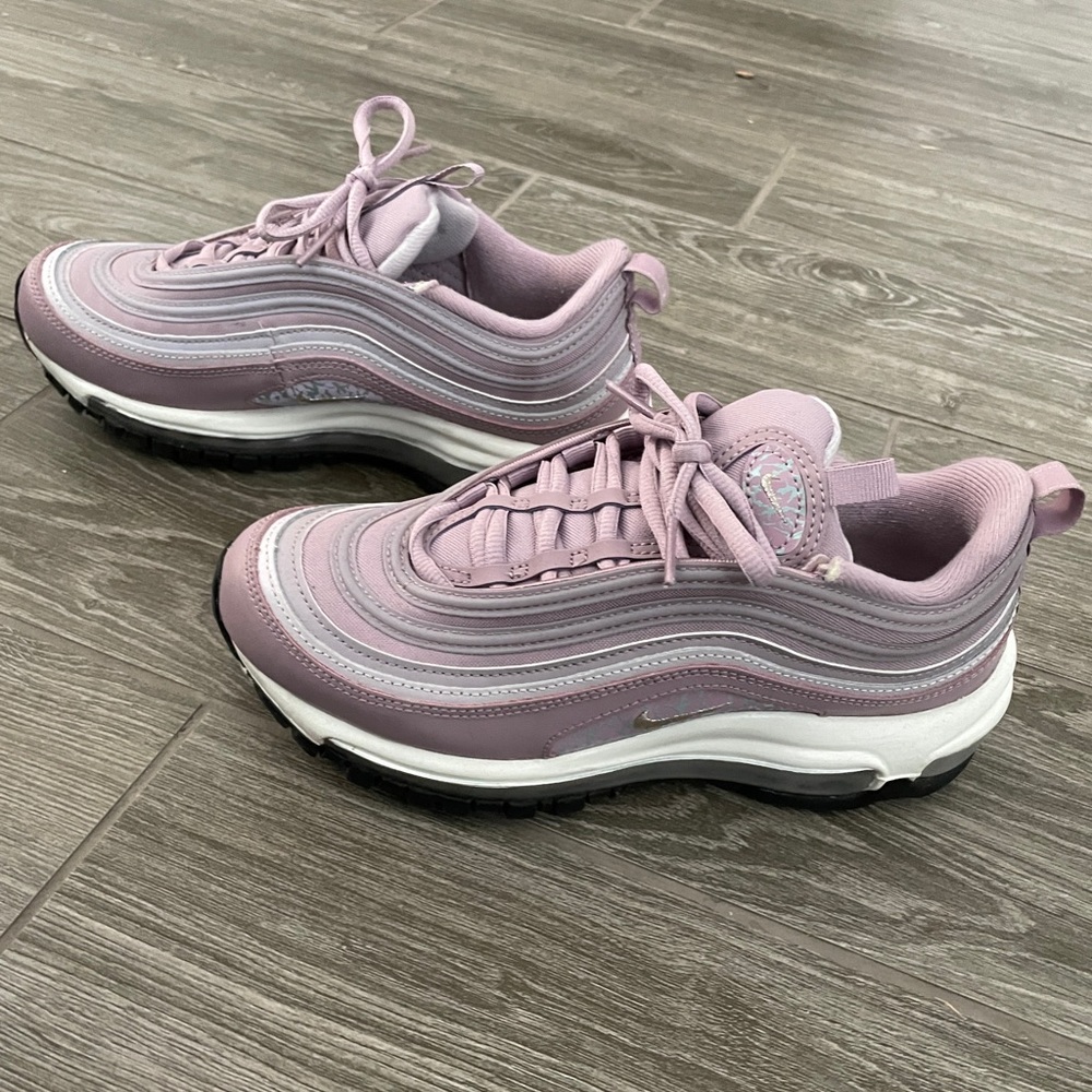 Nike Air Max 97 💜 lavender color ✨ like new